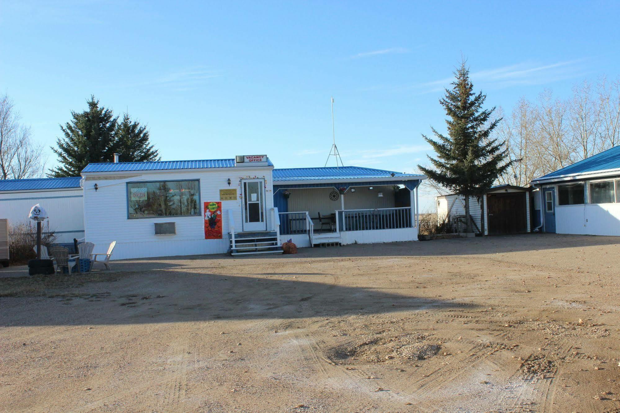 Raval Paradise Motel And Rv Park Youngstown ภายนอก รูปภาพ